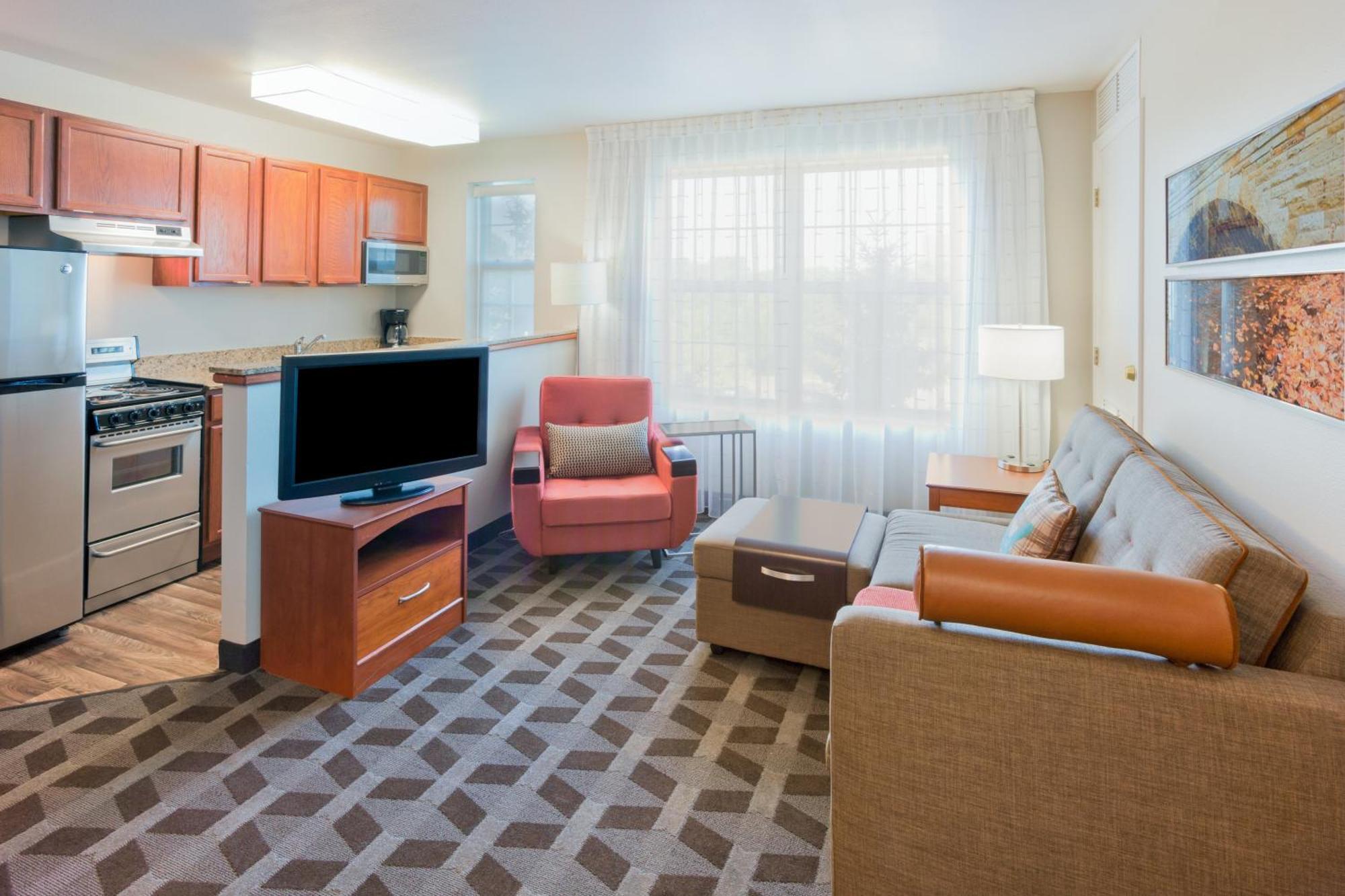 ทาวน์เพลส สวีท ดีทรอยต์ ลิโวเนีย Hotel ภายนอก รูปภาพ